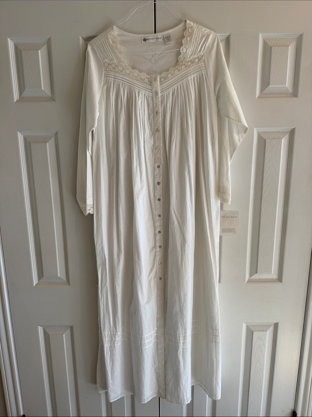 Vintage 90s, Eileen West White Button-Front Long Nightgown with Lace Yoke, Sz S